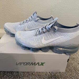 Nike Air VaporMax Flyknit Sneakers